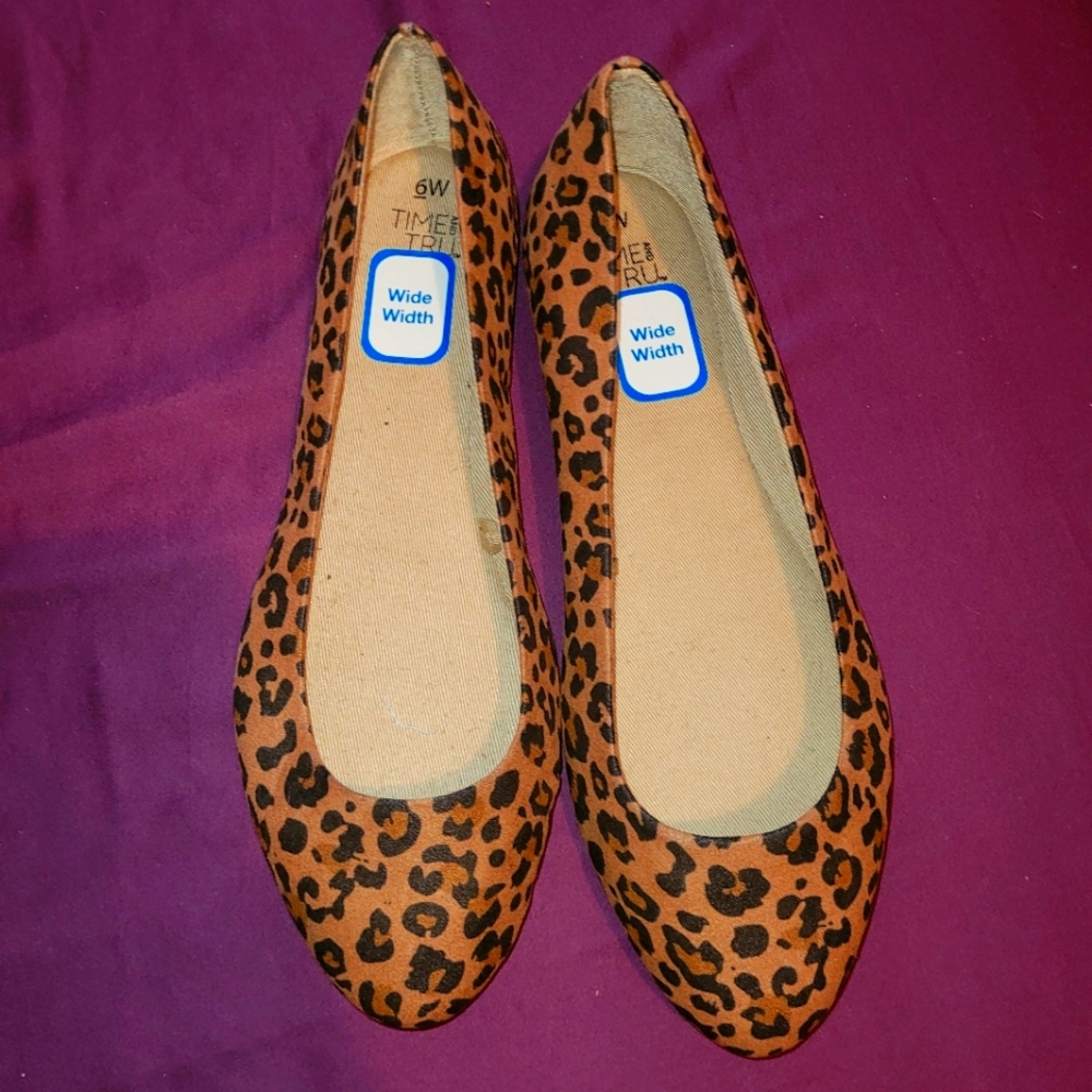 Ballet flats